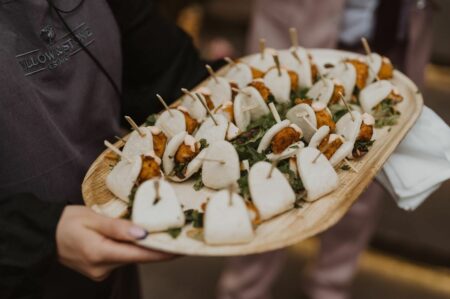 Delicious late night wedding snack ideas