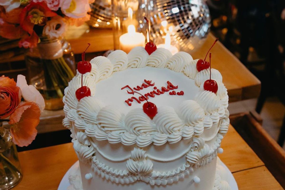 wedding cake cost