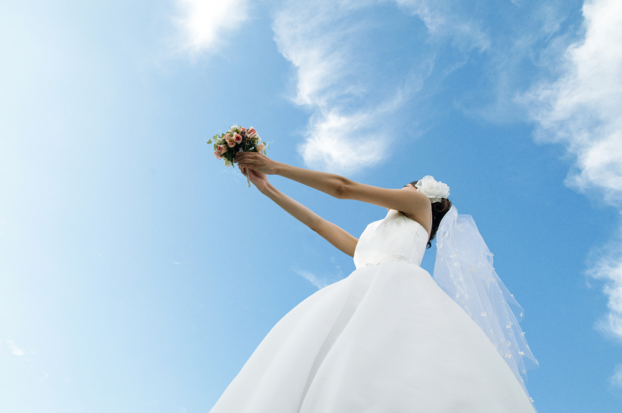 bouquet toss