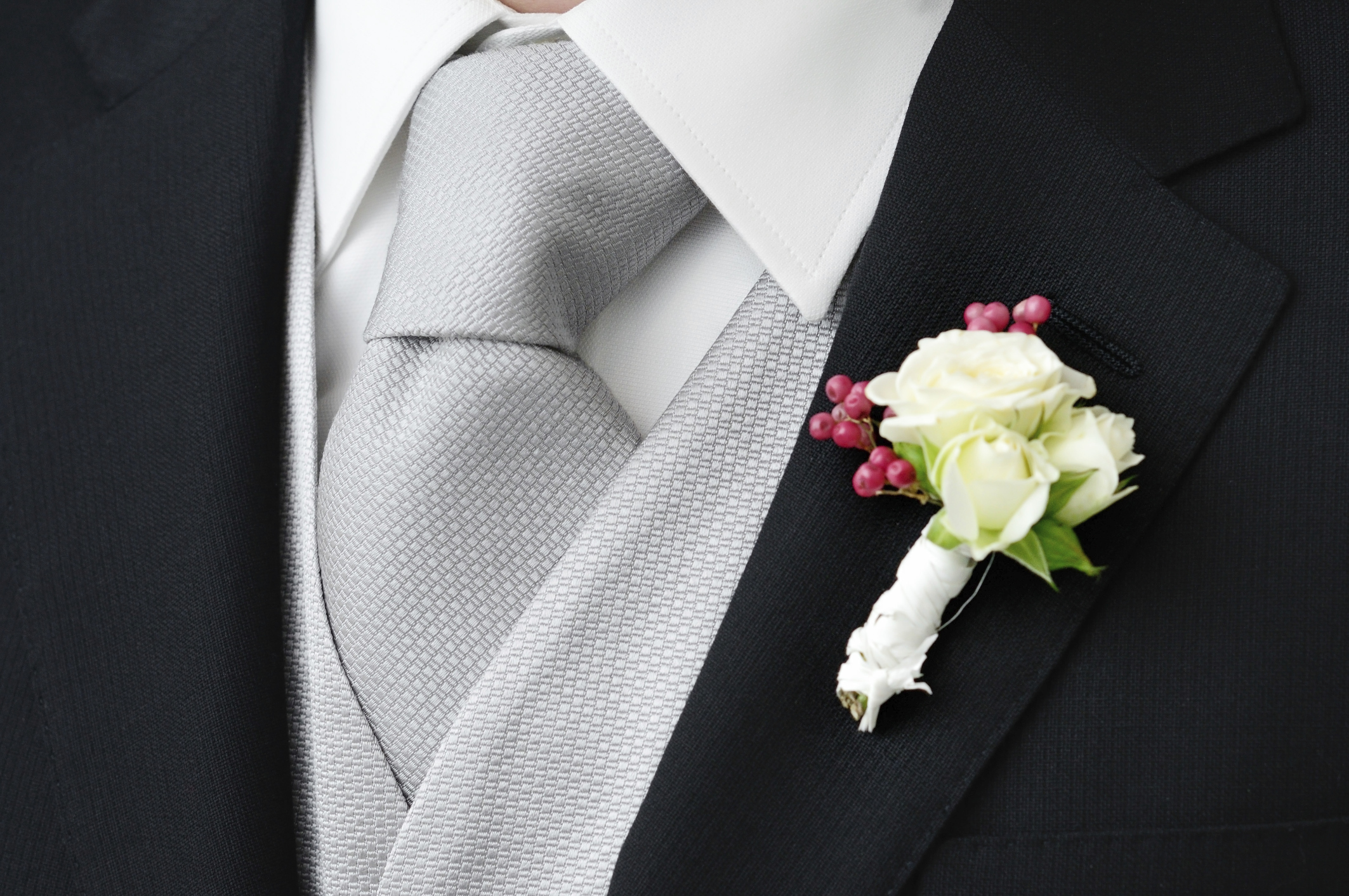 Wedding Accessories for the Groom