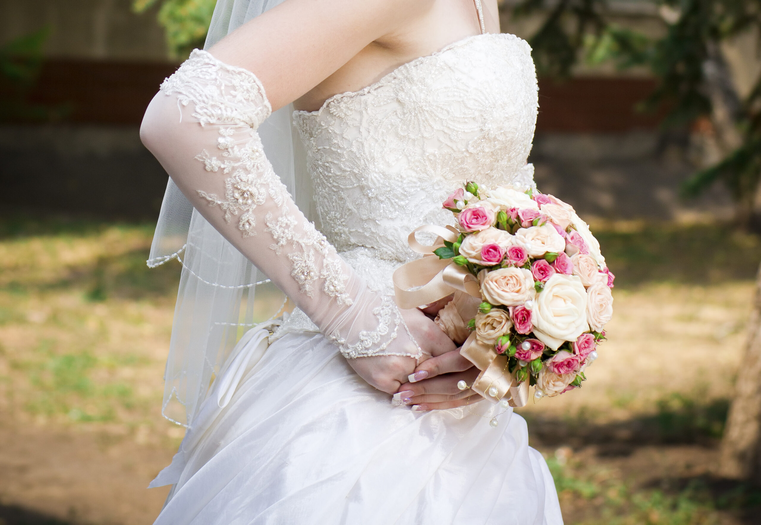 lace wedding dress