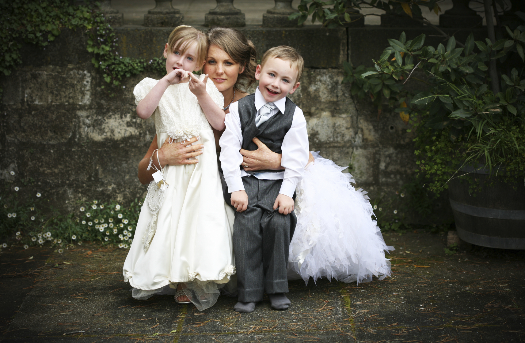 Pageboy and flower store girl