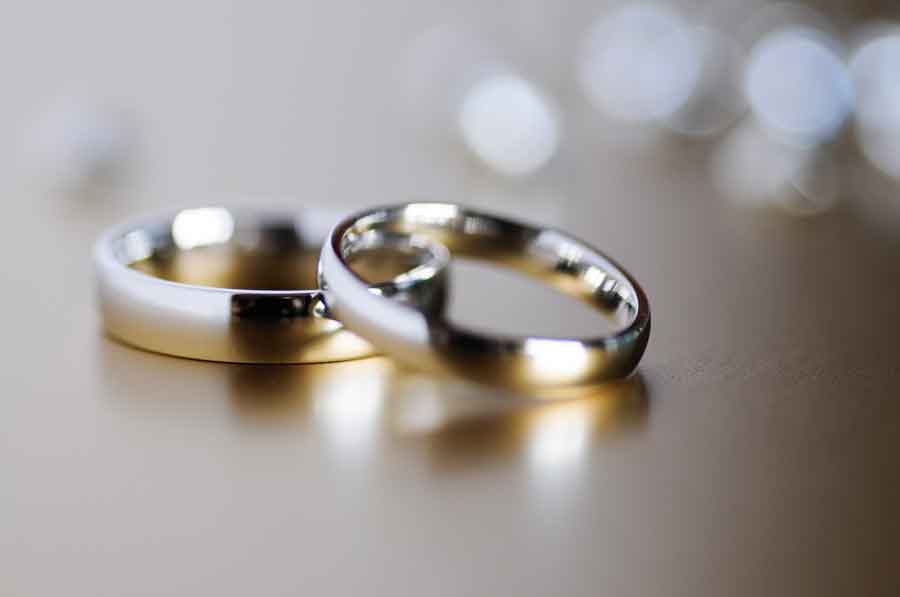 gold-wedding-rings