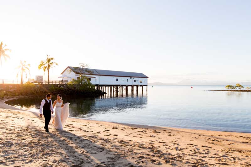 classic-beach-wedding-theme