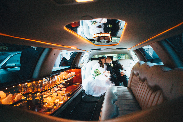 What you need to know when hiring a limousine for your wedding | Easy Weddings