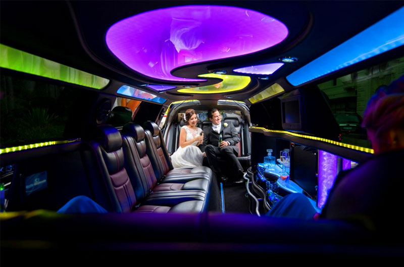 how to hire a limo for your wedding