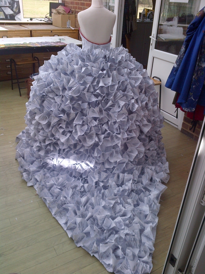 15-year-old British student  Demi Barnes created a wedding dress from 1500 divorce papers and, naturally, it's gone viral