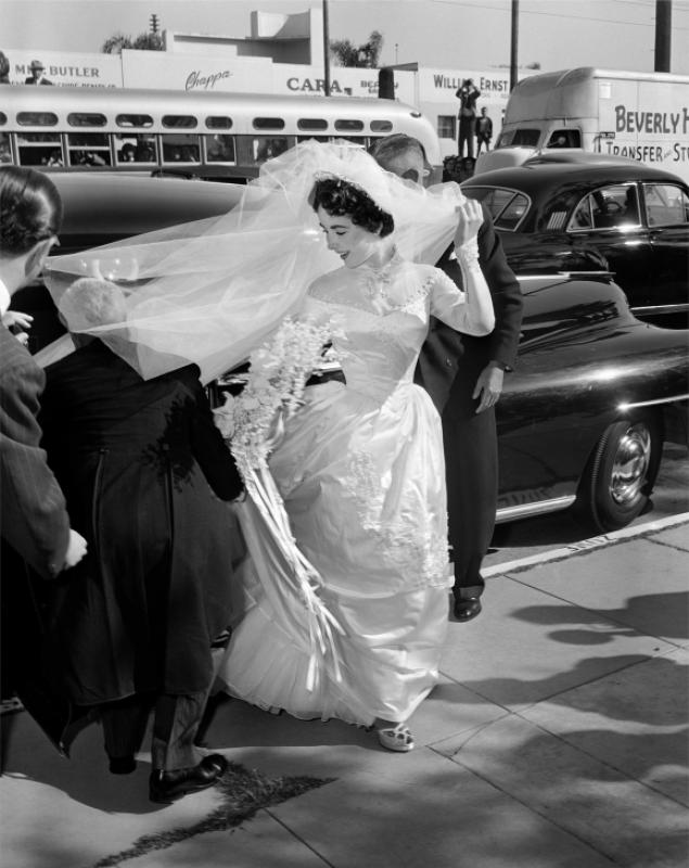 Elizabeth Taylor's first wedding dress is up for sale