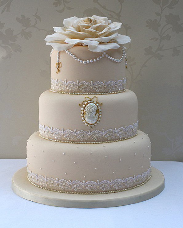 Champagne flavoured - and coloured - wedding cake. Image: Curtis and Co Cakes