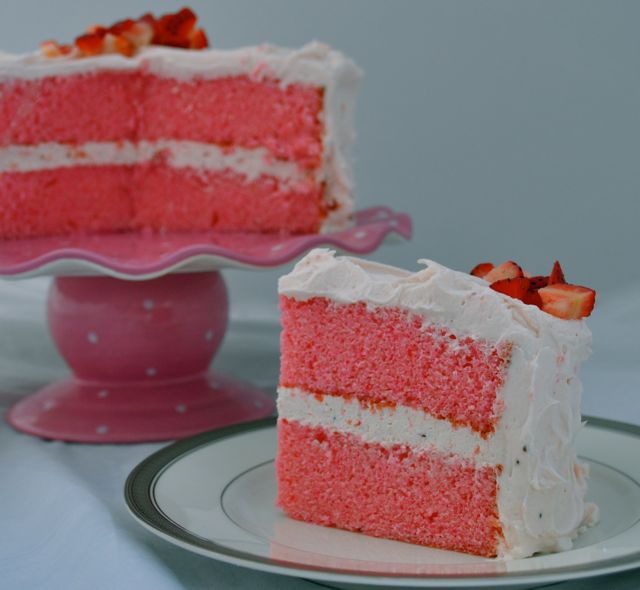 With it's oh-so sweet icing, this fluffy cake is jam packed with lip-smacking strawberries and pink champagne, but the fun doesn't stop there. It's drizzled with champagne syrup and the whole thing is covered in a strawberry champagne buttercream. Dee-lish! Image: Cake Fixation