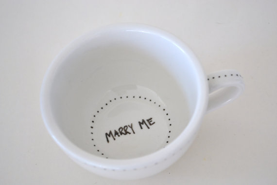 Will you marry me mug. Image: Etsy