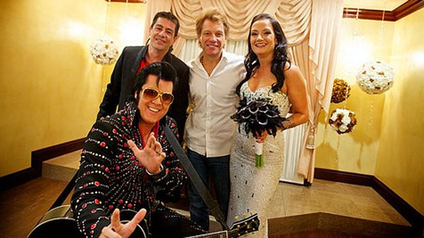 Jon Bon Jovi with Aussie newlyweds Branka Delic and Gonzalo Cladera, and their Elvis Impersonator celebrant in Las Vegas on October 12. Jon Bon Jovi walked Aussie bride Branka Delic down the aisle in Las Vegas. Image: Daily Mail, London