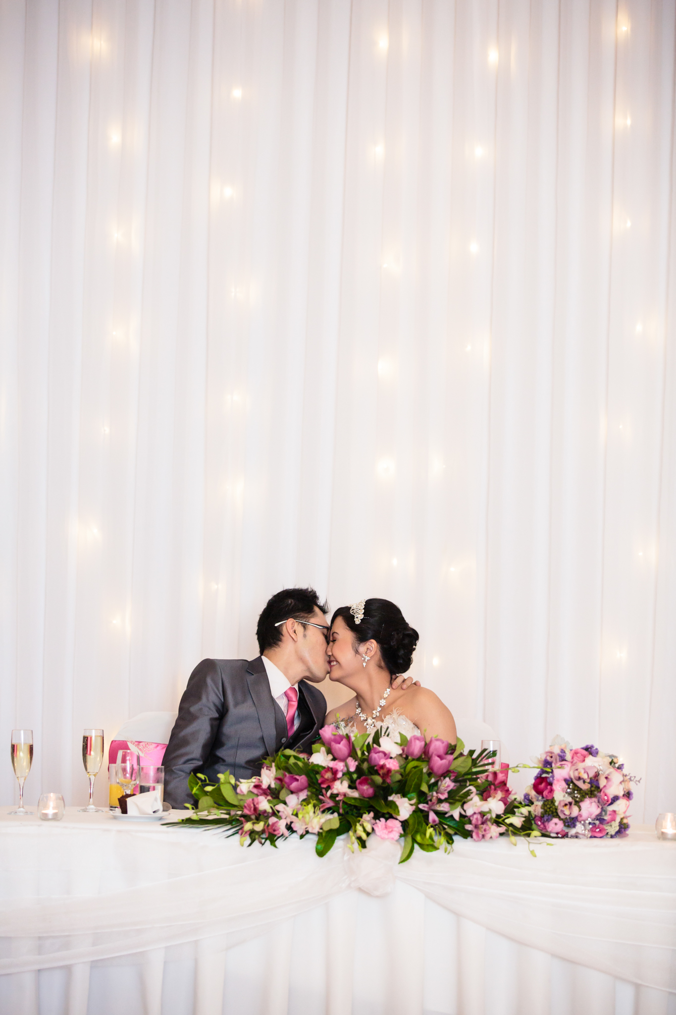 Chandra and Fifi married at the Stamford Plaza Sydney Airport. Image: Myka Photography