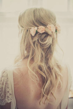 dreamy bridal hairdo with flowers