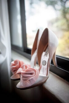 badgley mischka blush wedding shoes