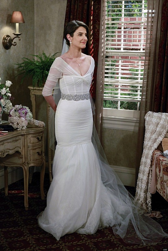 Robyn from How I Met Your Mother wedding dress 