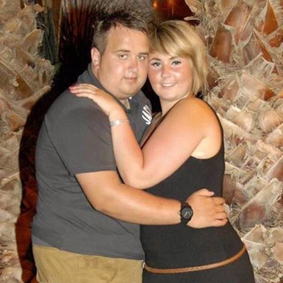 Engaged couple lose 60kgs for their wedding day - and the results are just beautiful! (2)
