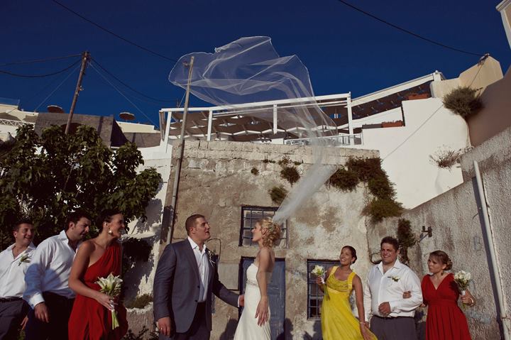 greek wedding photos on santorini