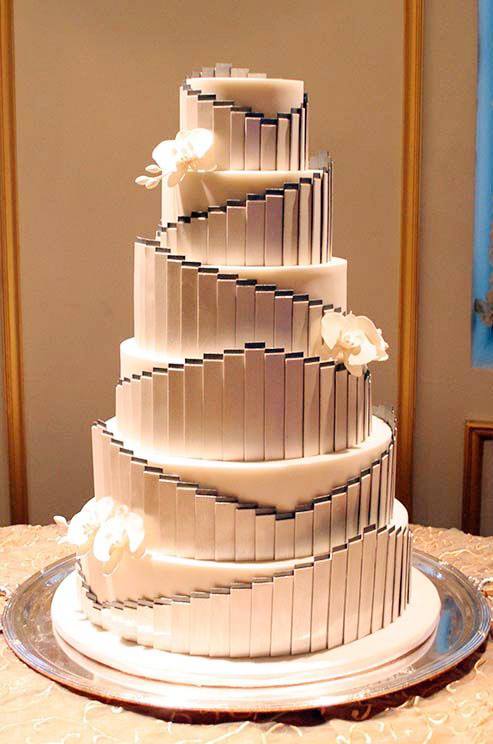 Great Gatsby themed wedding cake