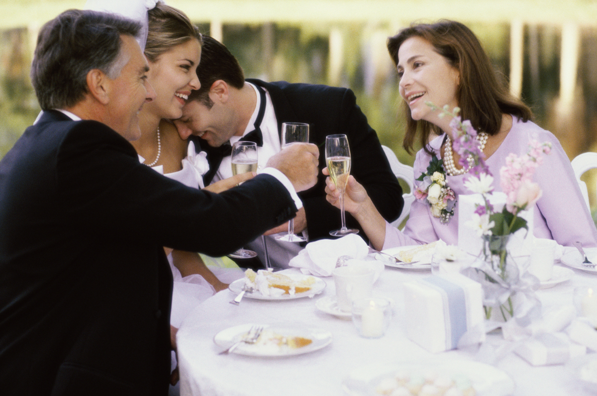 10 heartfelt way for a bride to honour her mother2