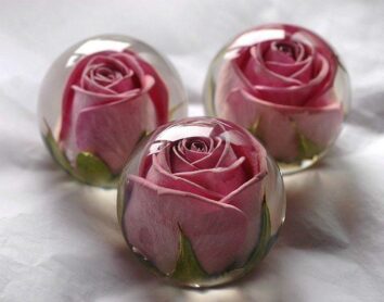 Paperweights from bridal blooms