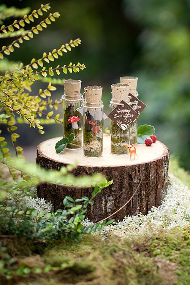 Rustic wedding favours