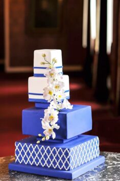blue-white non-symmetrical wedding cake