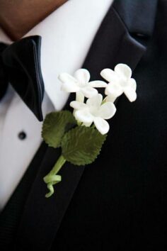 Grooms: boutonniere