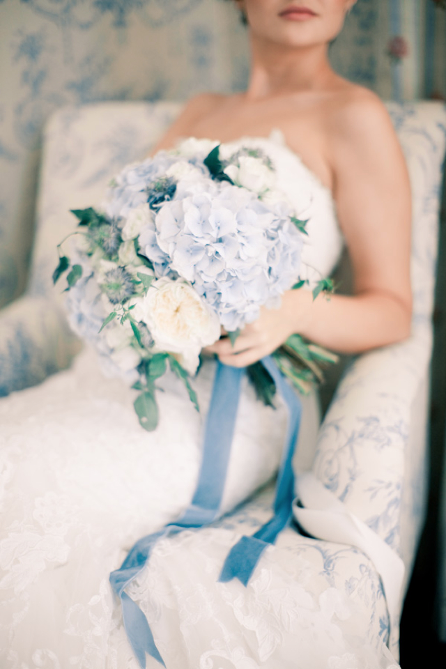 blue bouquet and ribbon