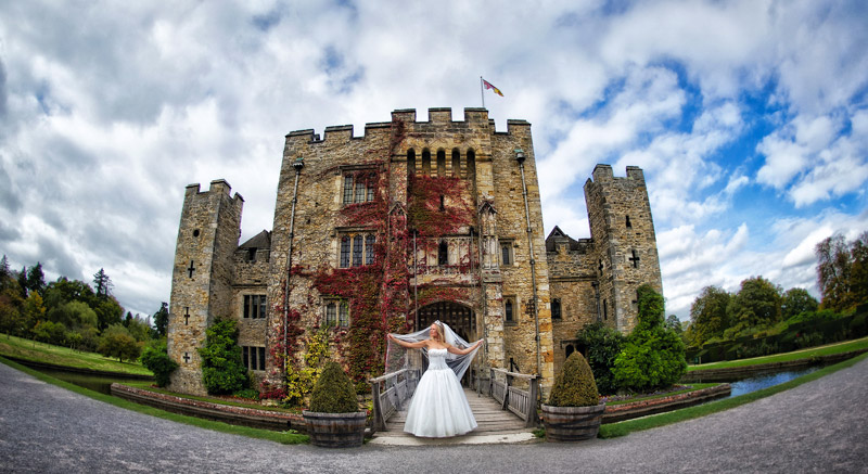 12 Castle Wedding Venues - Hever Castle - Bristol Photography