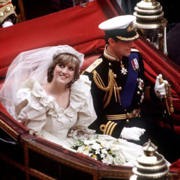 Easy Weddings Princess Diana Wedding Cake thumb