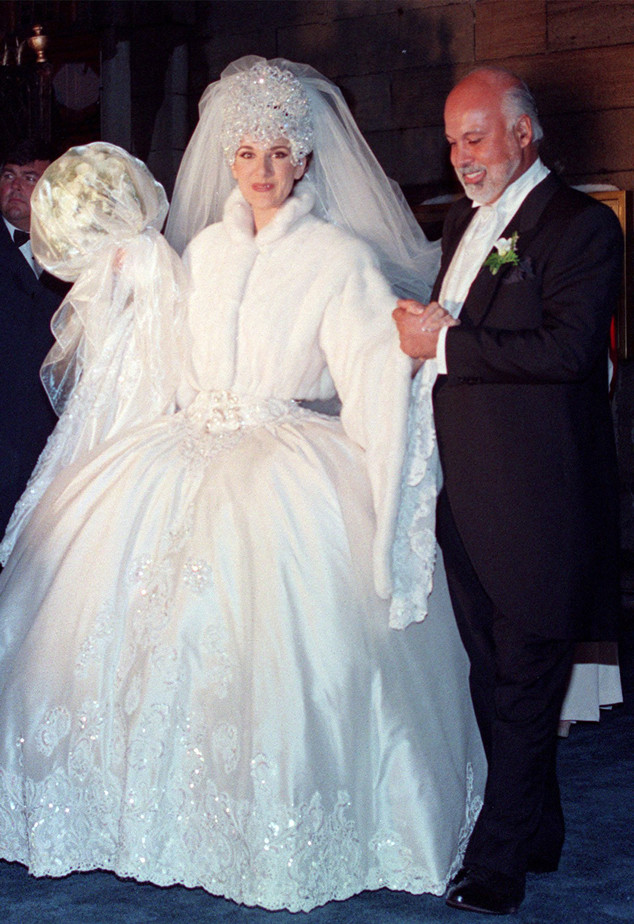 Celine and Renee on their wedding day. Image: AP Photo/The Canadian Press, Ryan Remiorz) 