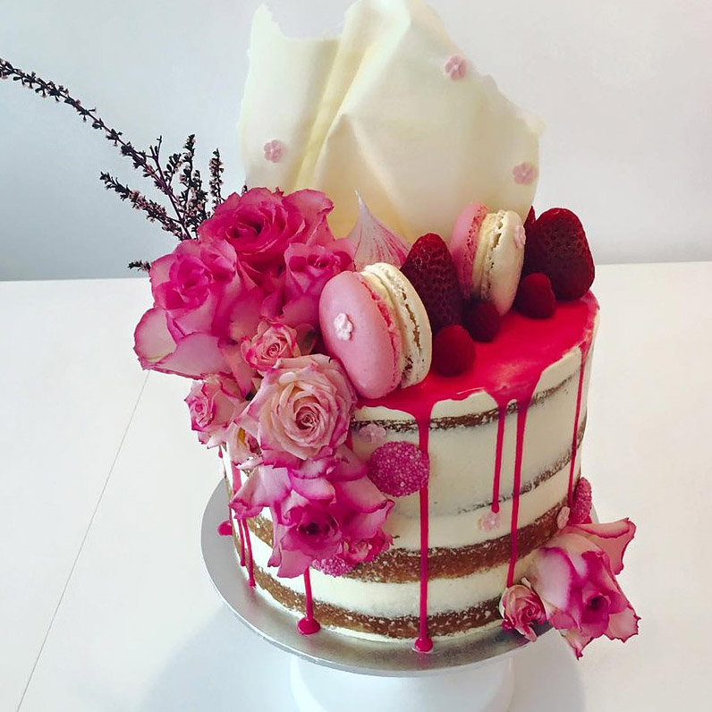 hot pink single tier wedding cake by art of baking