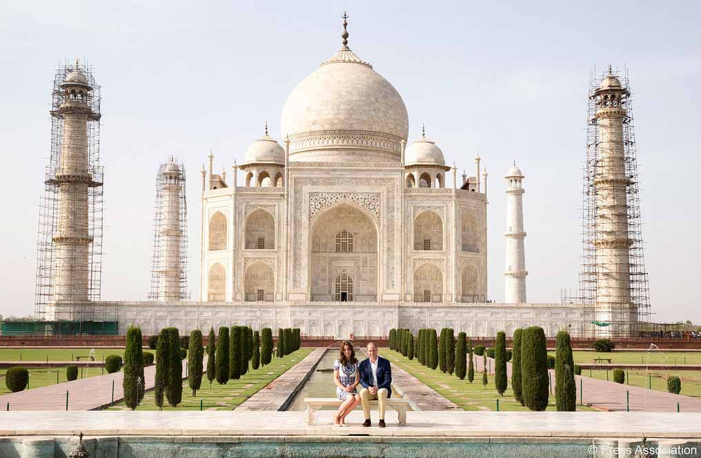 Prince William and Kate visit the Taj Mahal, where Princess Diana visited solo and had a smilar photo taken years before. Image The British Monarchy