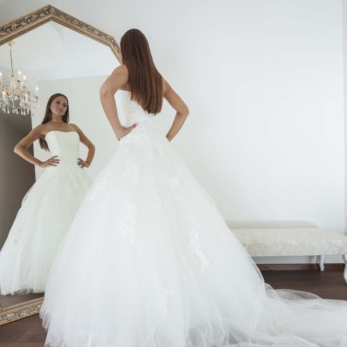 wedding dress shopping mistakes that most brides will make