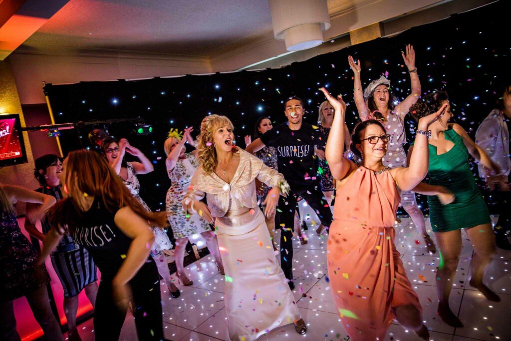 Wedding flash mob: how to make yours memorable | Easy Weddings