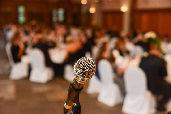 how-long-should-a-wedding-speech-be-easy-weddings