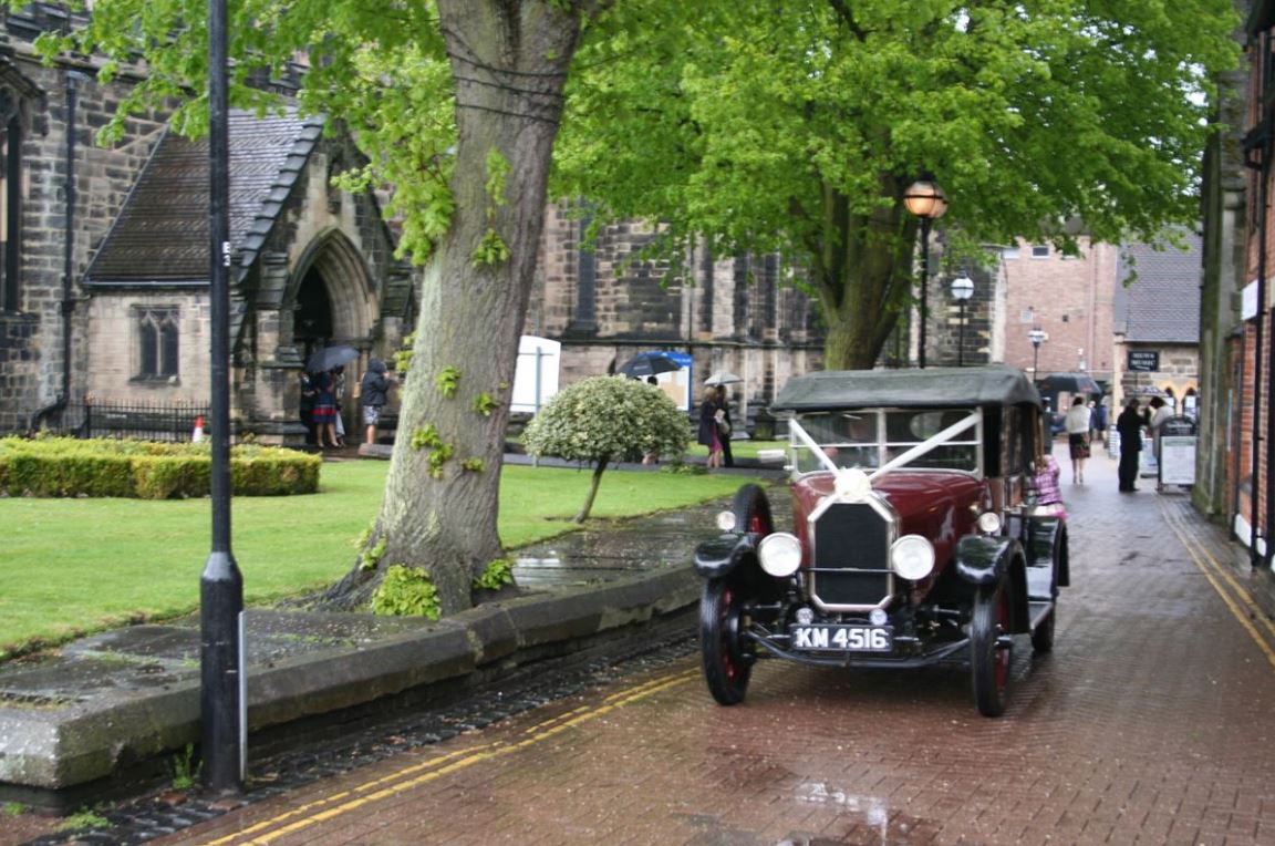 wedding car providers staffordshire