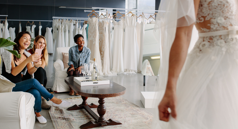 tips for wedding dress shopping