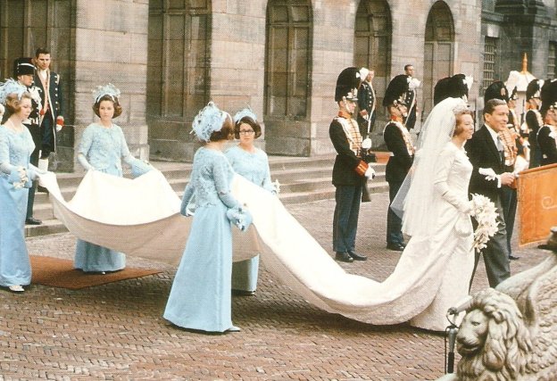 royal wedding dresses