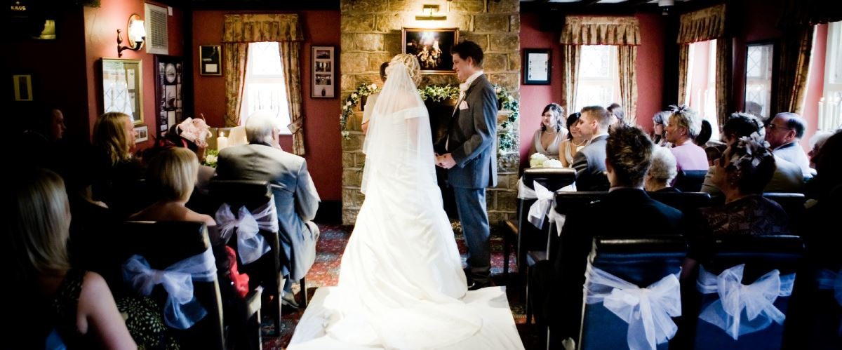 the black horse inn, wedding venues huddersfield