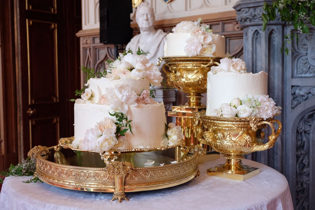 deconstructed wedding cake