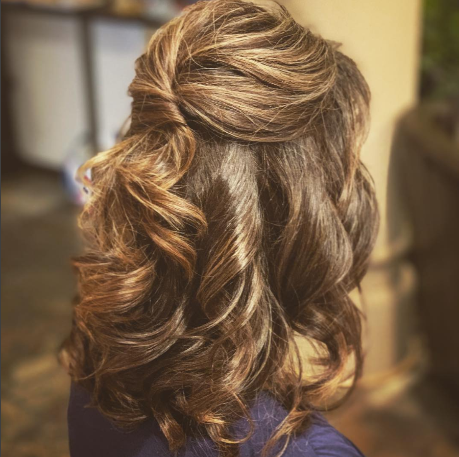 Gorgeous Wedding Hairstyles For The Older Women In Your Life 9354