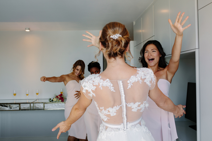 how to choose bridesmaids