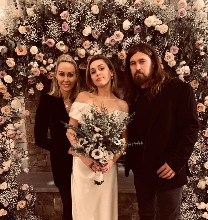 rs 1024x1080 181227163620 1024 miley cyrus wedding tish billy rae