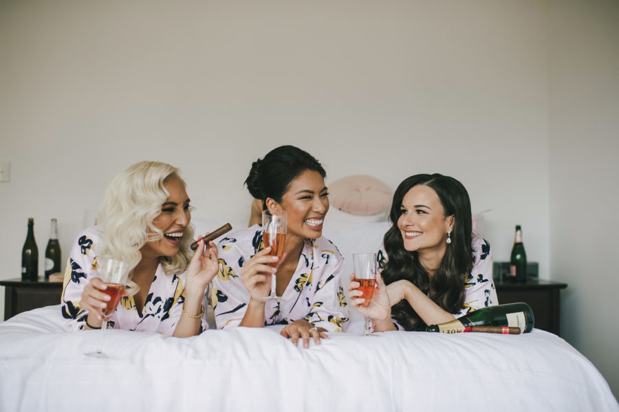 9 must have photos for you and your bridesmaids 