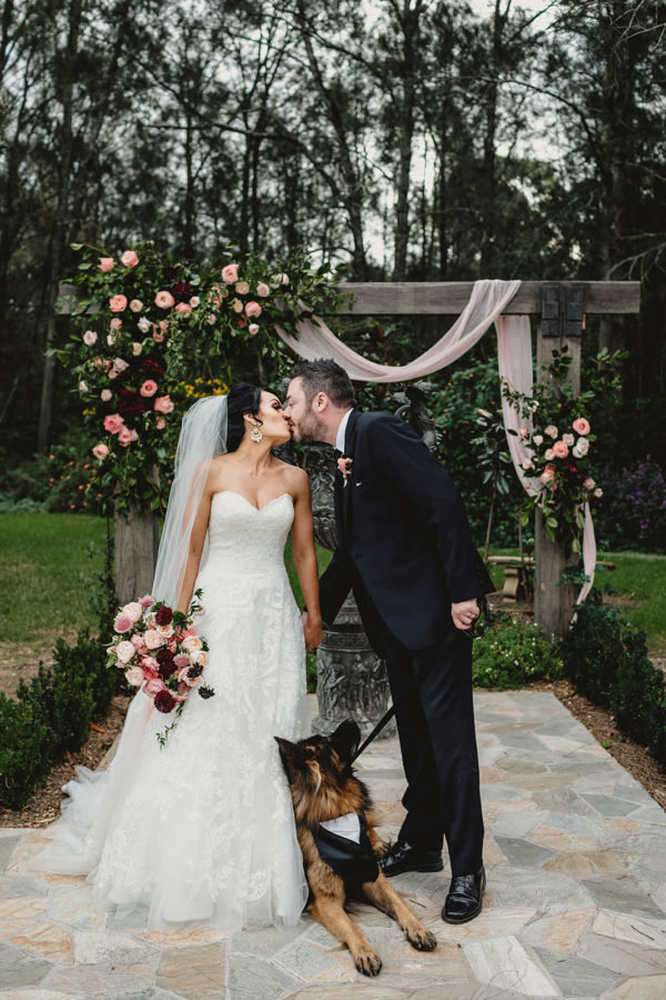 How to dress your dog on your wedding day