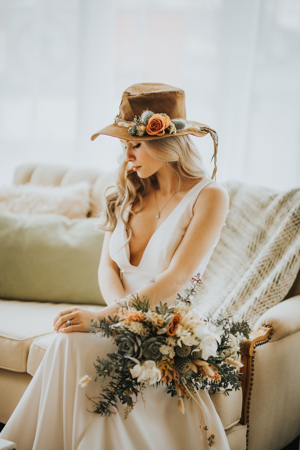 bridal hat on your wedding 