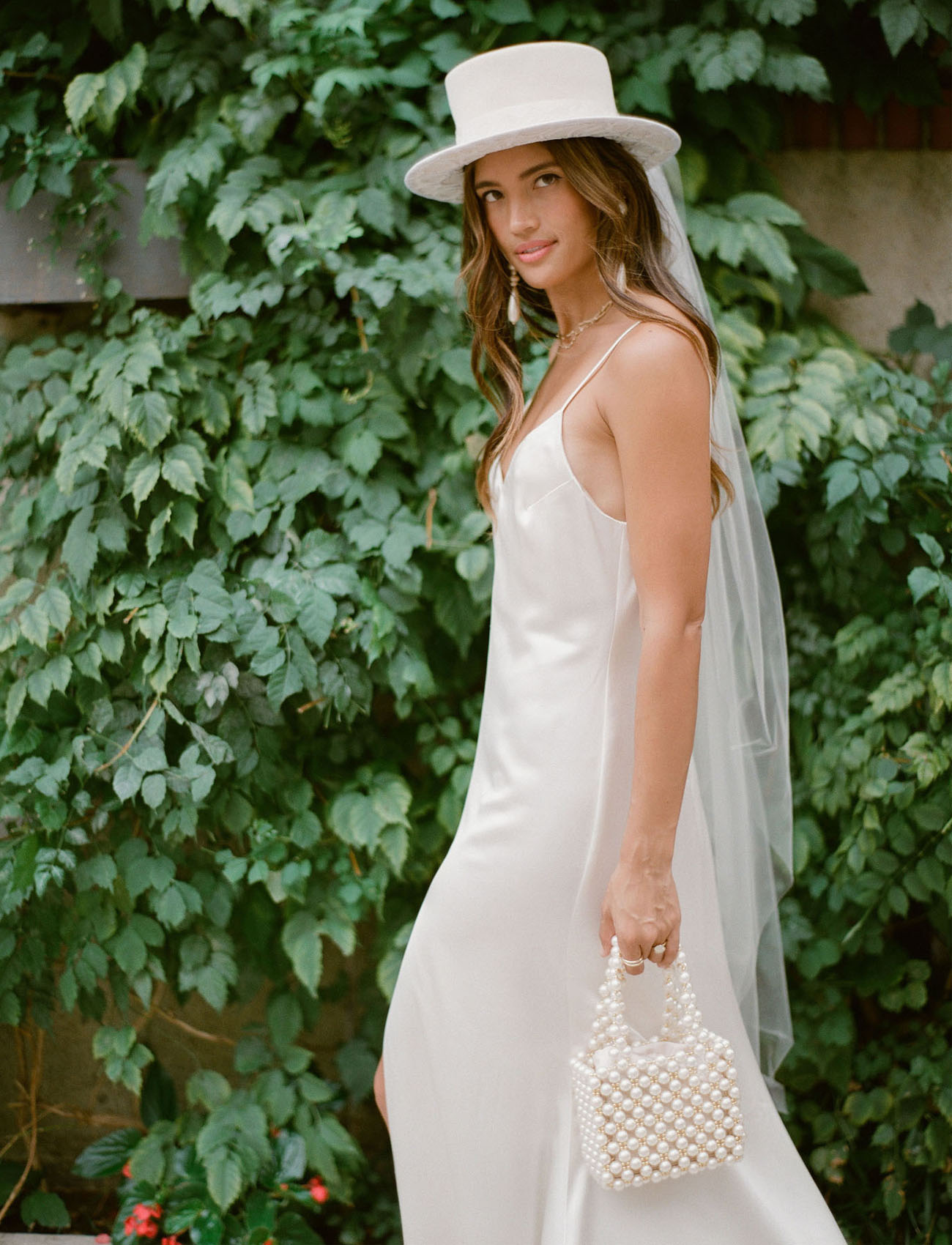 bridal hat on your wedding 