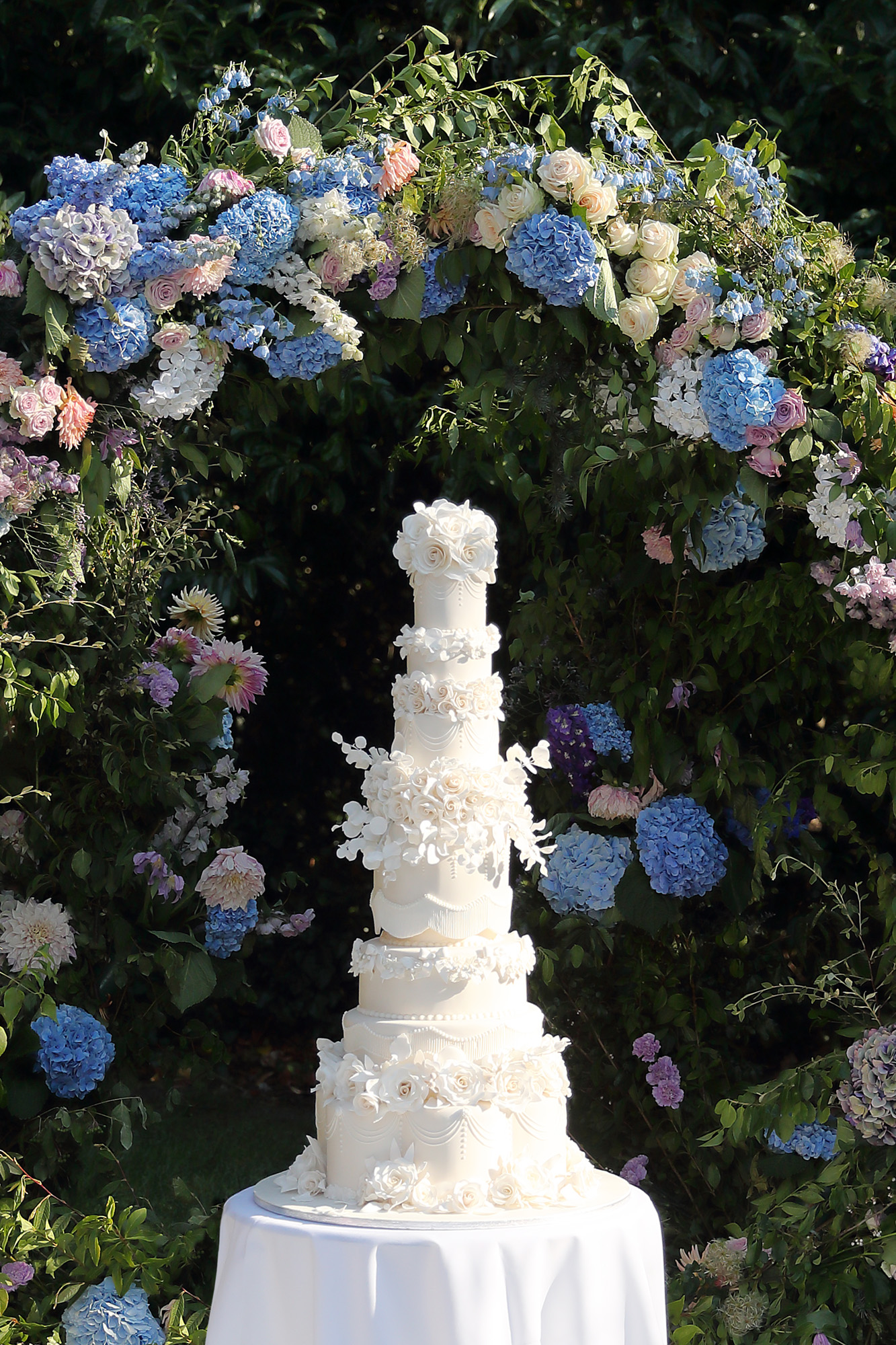 Wedding cake by Hall Of Cakes, captured by Xander Casey Photography